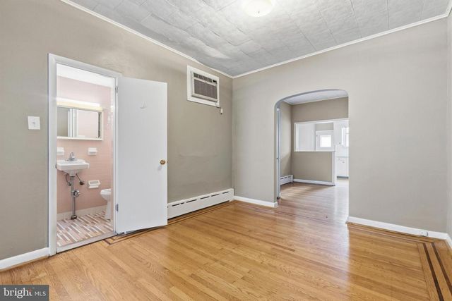 1931 S 11TH ST, Philadelphia, PA 19148
