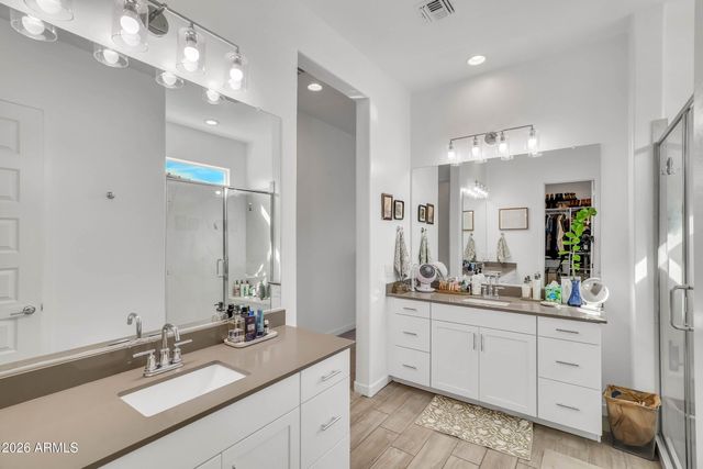 7696 W HONEYSUCKLE Drive, Peoria, AZ 85383