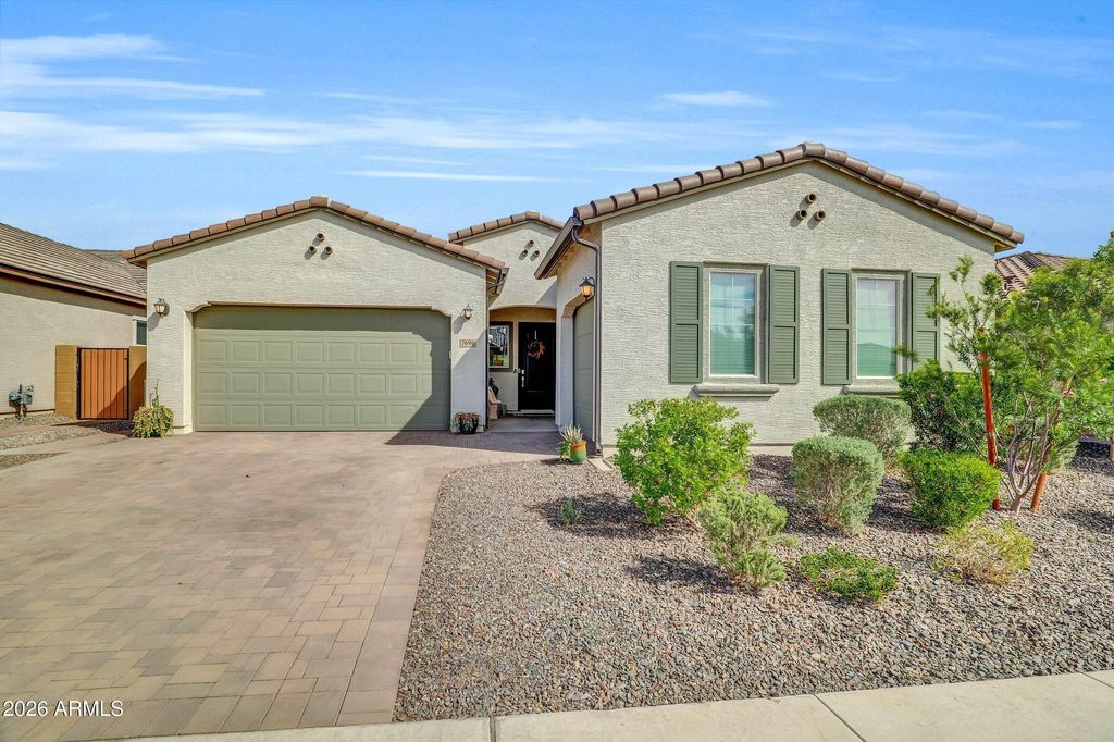 7696 W HONEYSUCKLE Drive, Peoria, AZ 85383 — exterior