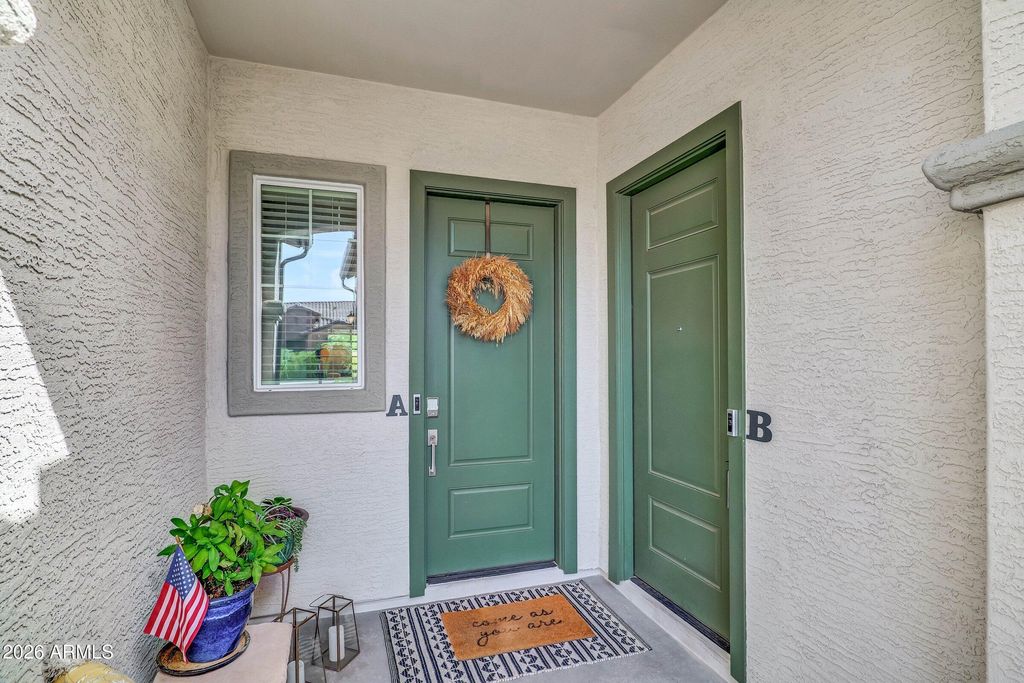 7696 W HONEYSUCKLE Drive, Peoria, AZ 85383 — photo 2