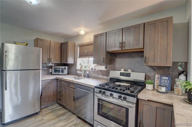 330 Canton Street, Tonawanda, NY 14150