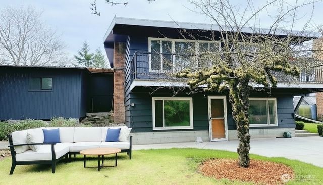 17757 10th Avenue S, Burien, WA 98148