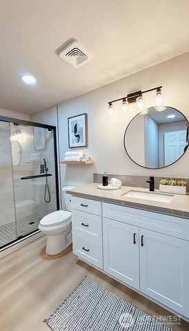 17757 10th Avenue S, Burien, WA 98148