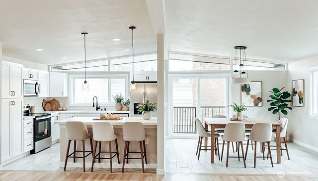 17757 10th Avenue S, Burien, WA 98148