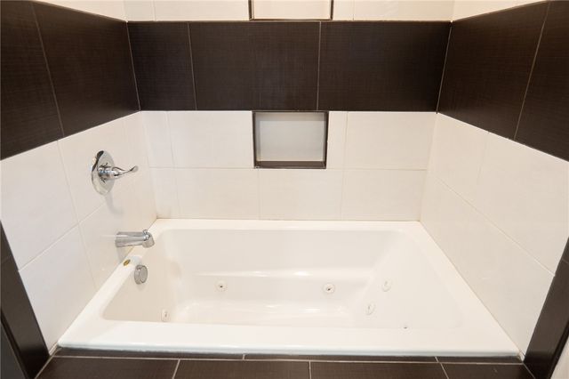 501 Bermuda Pl, Corpus Christi, TX 78411