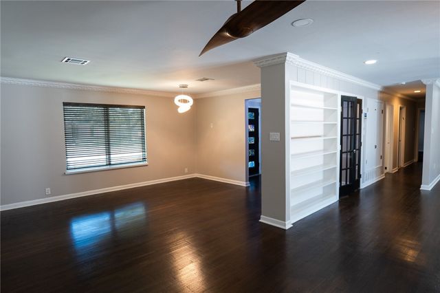 501 Bermuda Pl, Corpus Christi, TX 78411