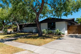 501 Bermuda Pl, Corpus Christi, TX 78411