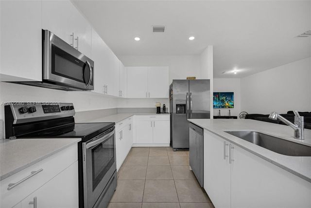 16233 SW 290th Ter, Homestead, FL 33033