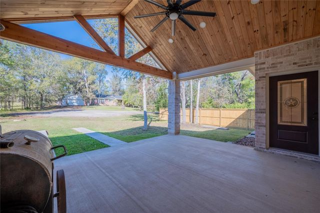 112 South Pine Harbour Drive, Coldspring, TX 77331