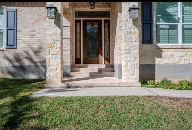 112 South Pine Harbour Drive, Coldspring, TX 77331