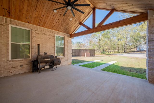 112 South Pine Harbour Drive, Coldspring, TX 77331