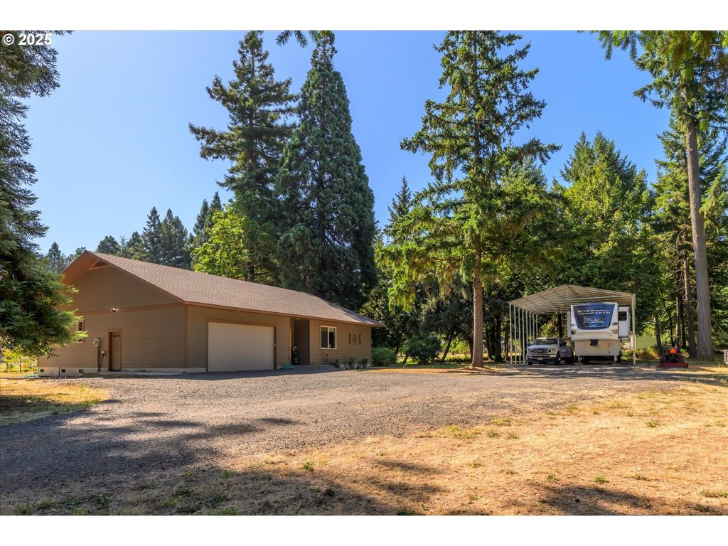 26112 VISTA Dr, Veneta, OR 97487