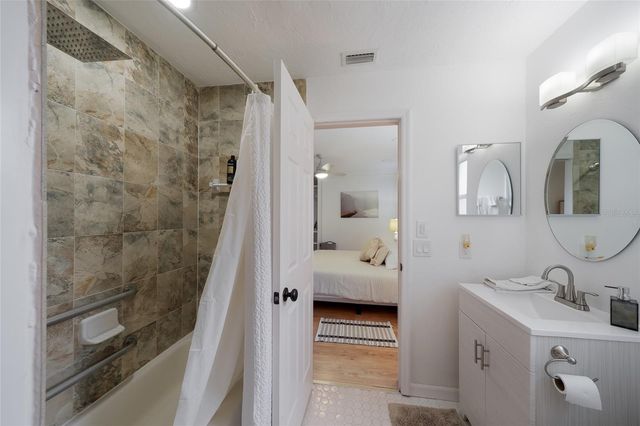 643 MOBILE ROAD, Venice, FL 34293