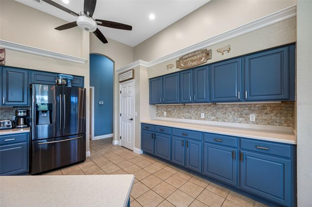 6750 HUNTINGTON HILLS BOULEVARD, Lakeland, FL 33810