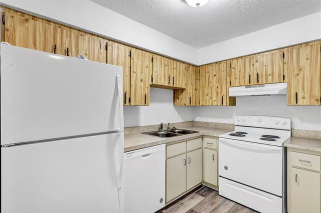 3800 SE 17TH COURT A, Ocala, FL 34480