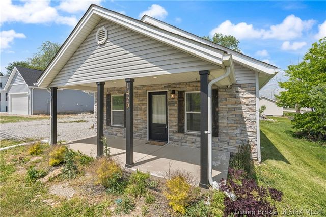 1429 Mount Zion Road, Henryville, IN 47126