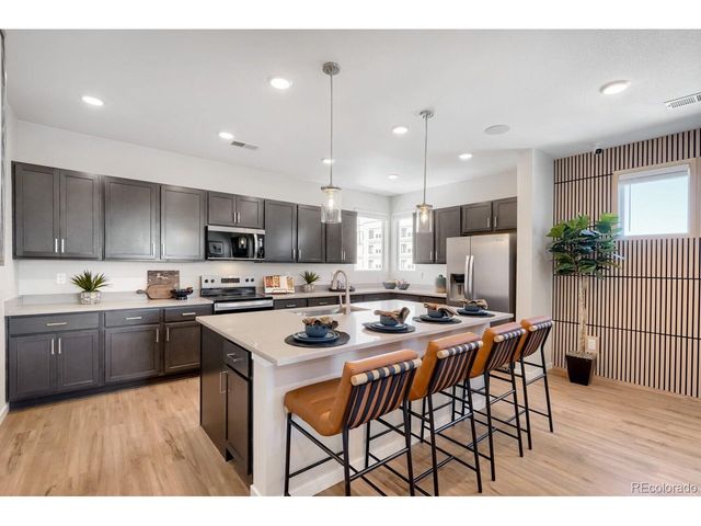 9200 E 47th Ave 203, Denver, CO 80238