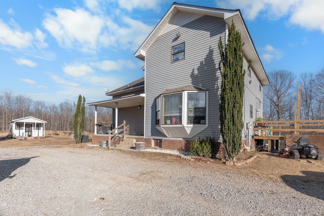 1650 Little Fish Trap Rd, Lawrenceburg, TN 38464
