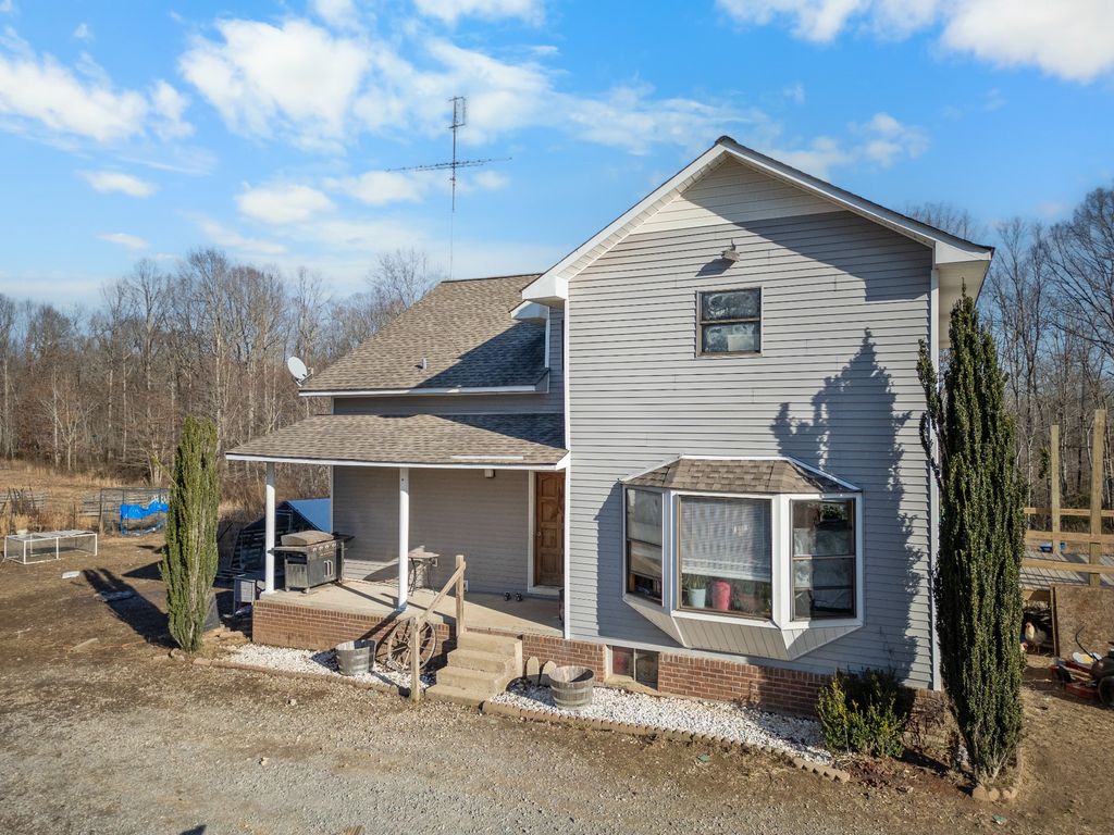 1650 Little Fish Trap Rd, Lawrenceburg, TN 38464