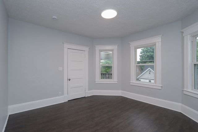 36-38 Chapel St, Springfield, MA 01109