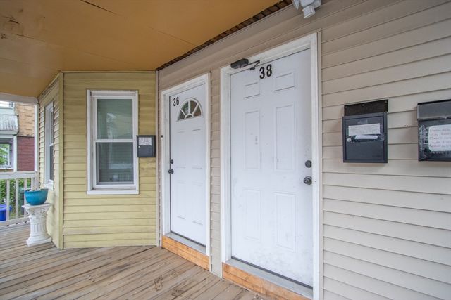 36-38 Chapel St, Springfield, MA 01109