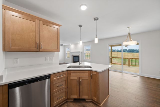 1247 Iris Glen Dr, Clarksville, TN 37042