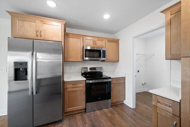 1247 Iris Glen Dr, Clarksville, TN 37042