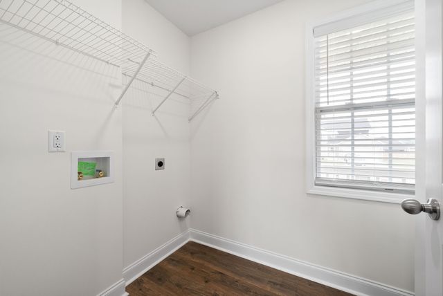 1247 Iris Glen Dr, Clarksville, TN 37042