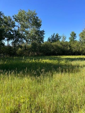 000 University Avenue, Isanti, MN 55040