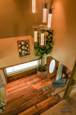 7 HORSESHOE LN, Spearfish, SD 57783