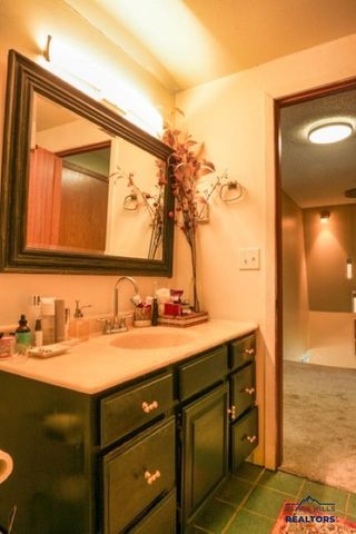 7 HORSESHOE LN, Spearfish, SD 57783