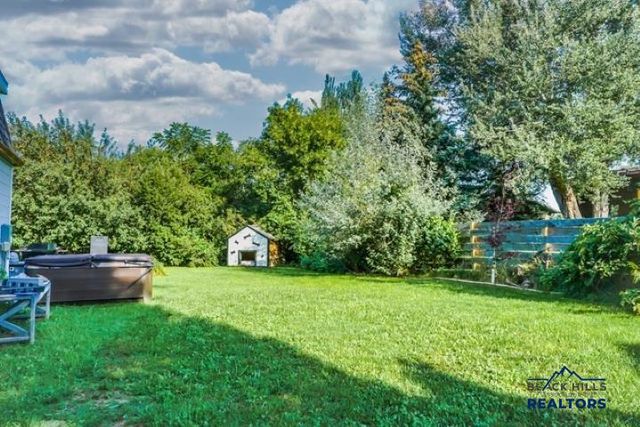 7 HORSESHOE LN, Spearfish, SD 57783