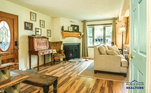 7 HORSESHOE LN, Spearfish, SD 57783