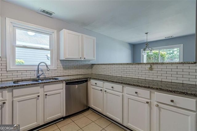 1862 Patterson Park Drive, Lawrenceville, GA 30044