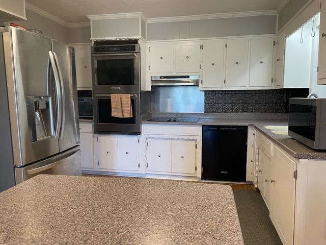 805A Jackson Rd, Portland, TN 37148