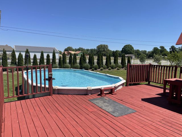 805A Jackson Rd, Portland, TN 37148