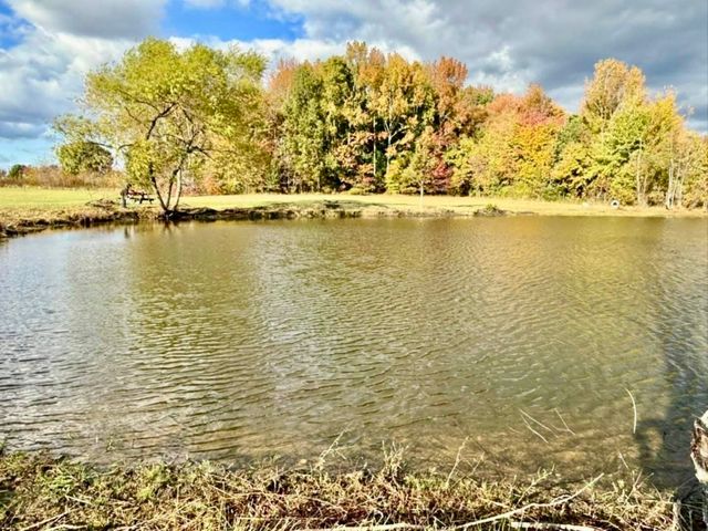 805A Jackson Rd, Portland, TN 37148