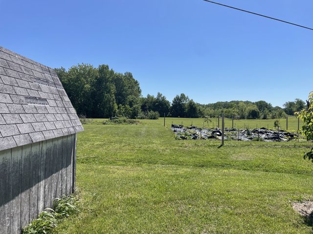 805A Jackson Rd, Portland, TN 37148