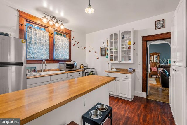 210 MALLOW HILL RD, Baltimore, MD 21229