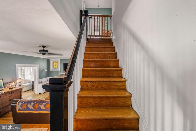 210 MALLOW HILL RD, Baltimore, MD 21229