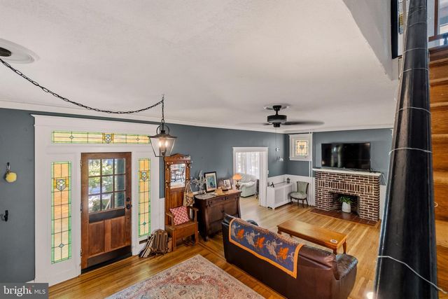 210 MALLOW HILL RD, Baltimore, MD 21229