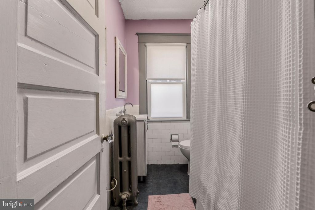 Image 31 of property listing at 210 MALLOW HILL RD, Baltimore, MD 21229