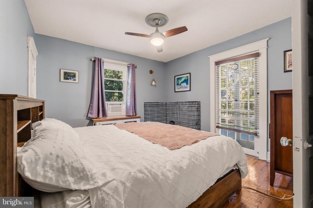 Image 34 of property listing at 210 MALLOW HILL RD, Baltimore, MD 21229