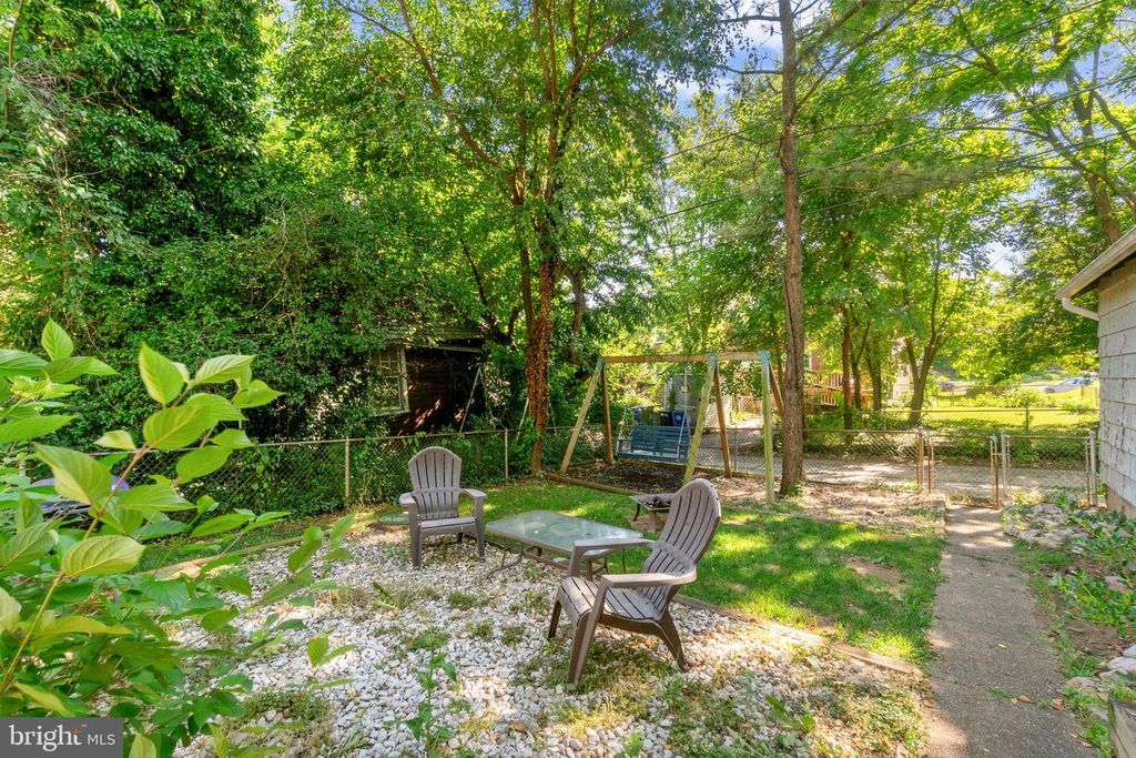 Image 43 of property listing at 210 MALLOW HILL RD, Baltimore, MD 21229