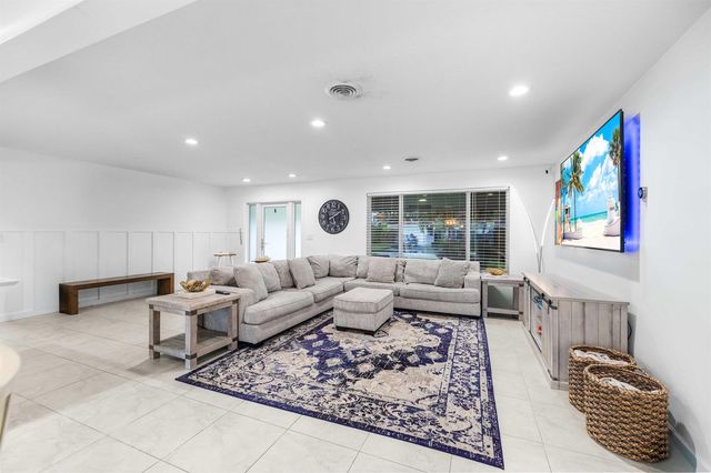 1310 NE 46TH Street, Oakland Park, FL 33334