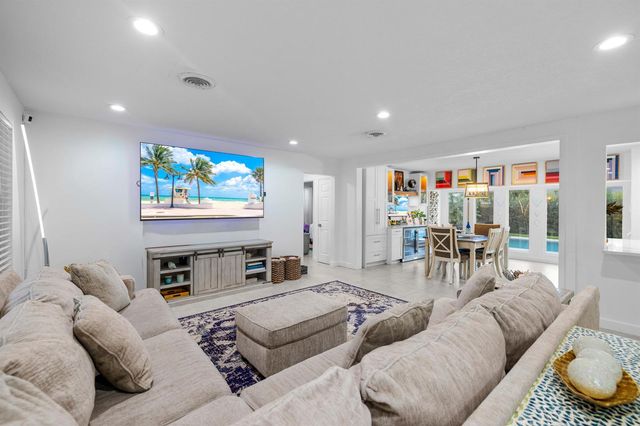 1310 NE 46TH Street, Oakland Park, FL 33334
