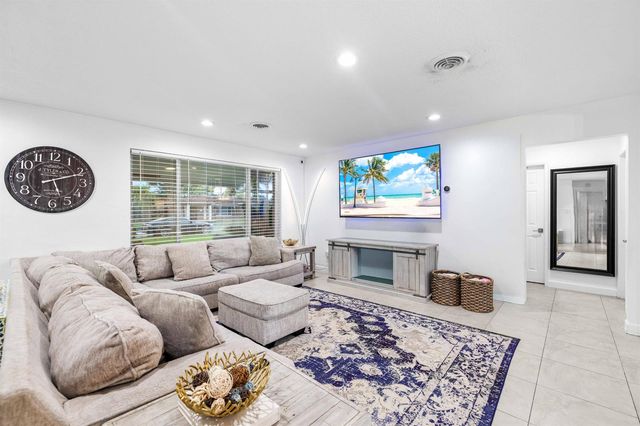 1310 NE 46TH Street, Oakland Park, FL 33334