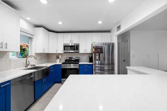1310 NE 46TH Street, Oakland Park, FL 33334