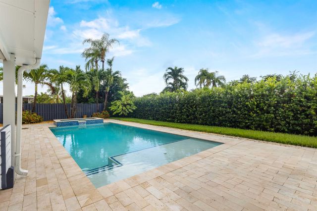1310 NE 46TH Street, Oakland Park, FL 33334