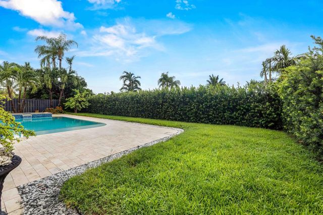 1310 NE 46TH Street, Oakland Park, FL 33334